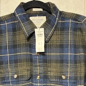 Abercrombie & Fitch Navy and Olive Plaid Shirt Jacket with elbow patch NWT med